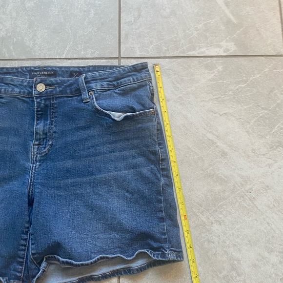 Lucky Brand Denim Shorts Size 12 - The Roll Up - Picture 11 of 14